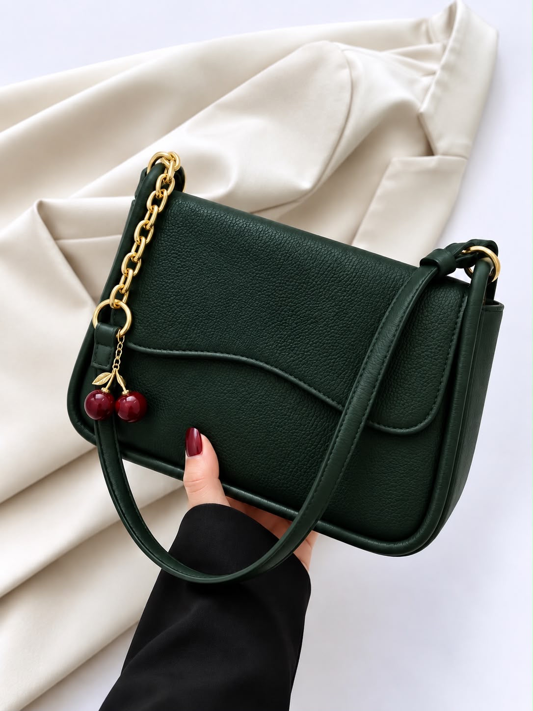 TBM Bella Luxe Shoulder Bag