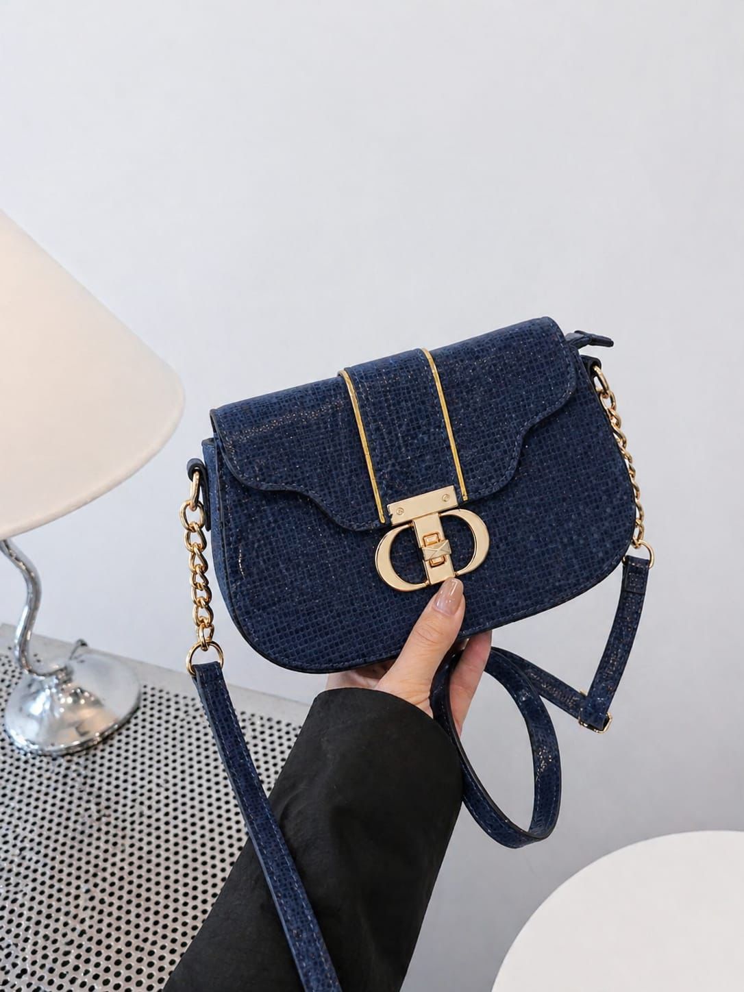 Luxury Textured Crossbody Bag with Signature Designer Clasp & Chain-Link Strap